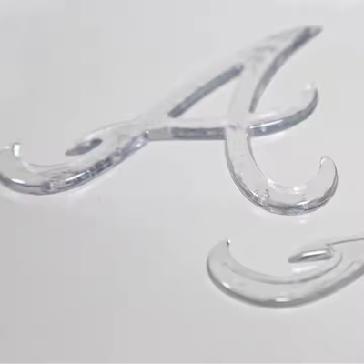 رقع حديدية مخصصة من مادة TPU للملابس والحقائب والأحذية قابلة للغسل بالشعار